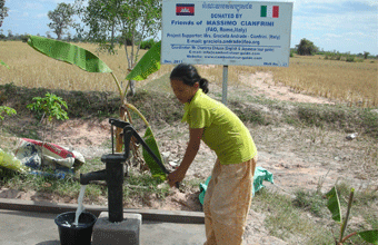 Friends of Massimo CIANFRINI (FAO, Rome-ITALY). Sambou village. December, 2011. Wells No.31