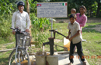 Quiet Moment of FAO (Italy). Nov.2013. Prasat Char village. Wells No. 189-188-187-186